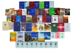 Gruppenbild Losungen weltweit Gruppenbild von Losungsausgaben aus aller Welt